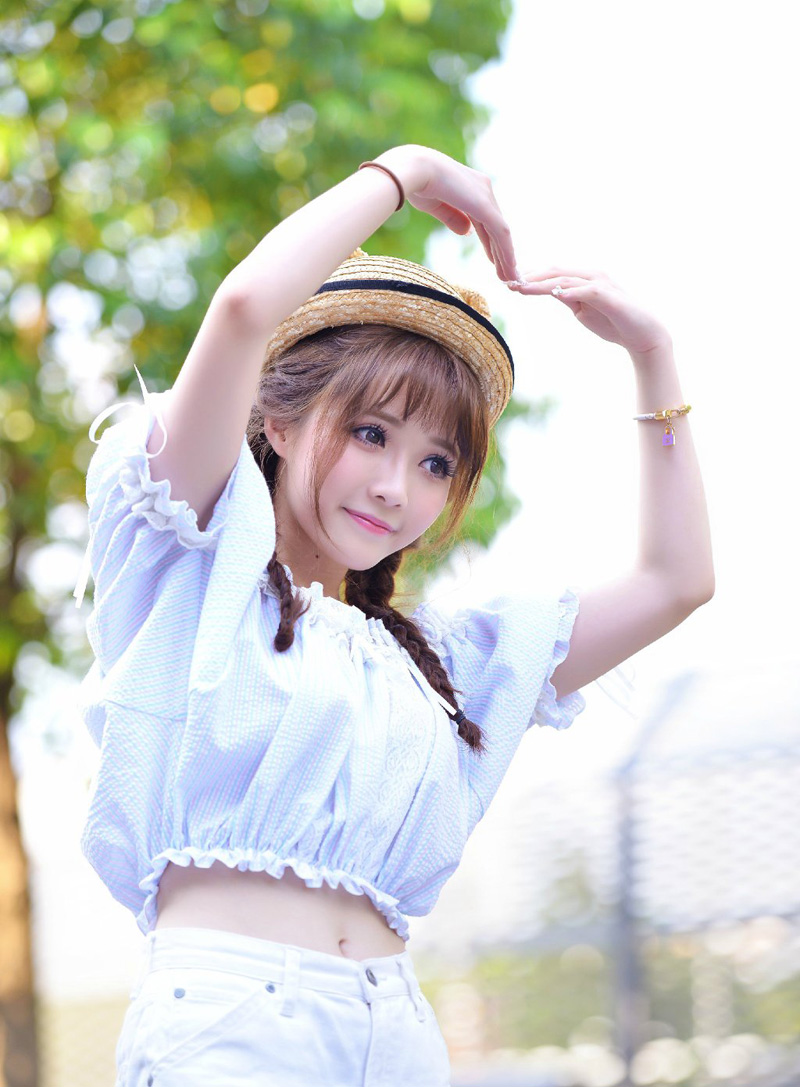 “喏！”